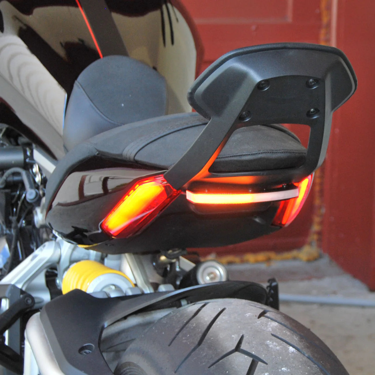 NRC - REAR TURN SIGNALS (BACKREST) XDIAVEL