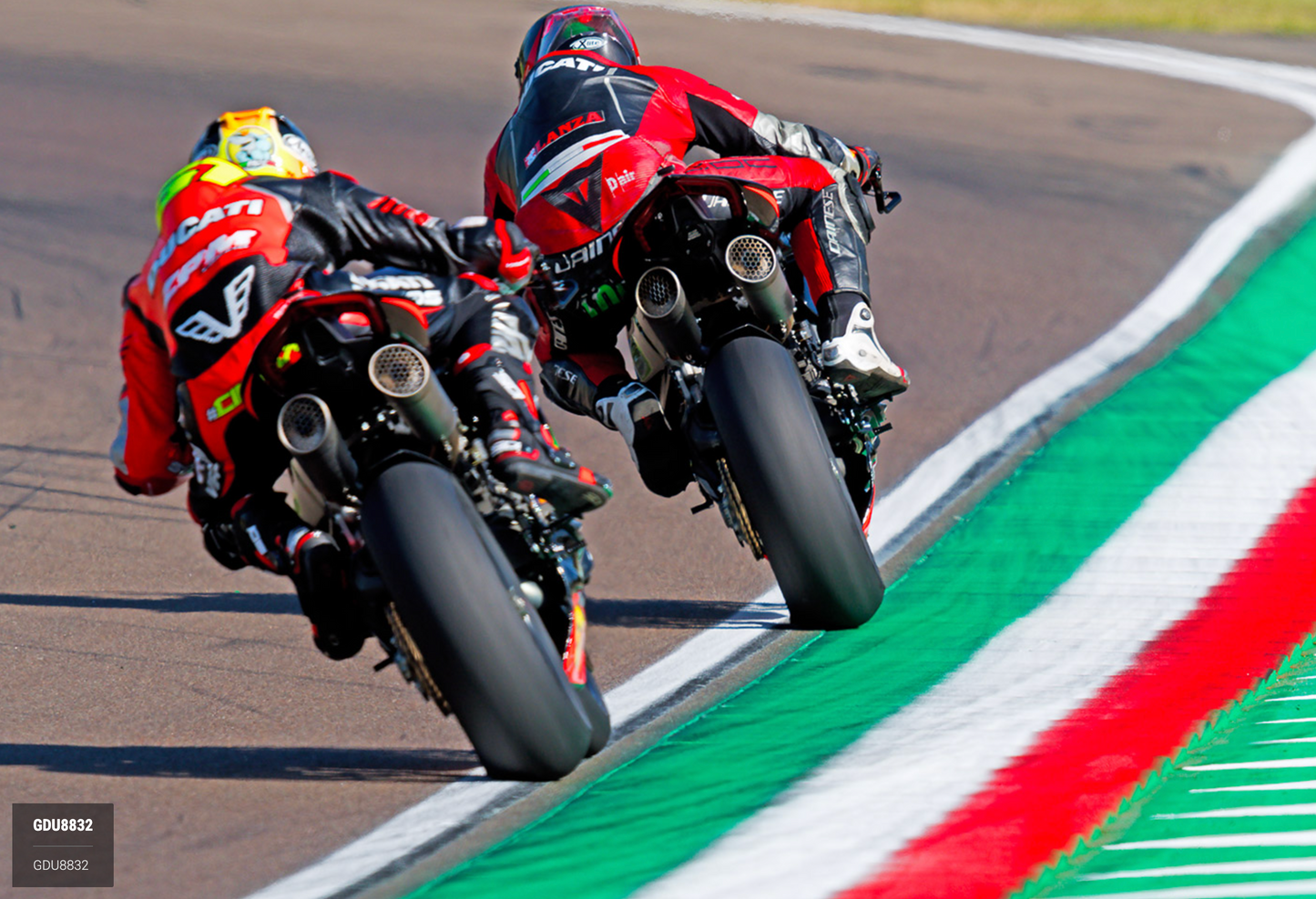 Spark | Double Grid-0 | Full Titanium Exhaust Sytem | Ducati V2 (21-24)